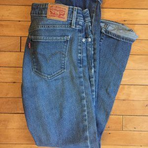 Levi's Women's 712 Slim Jeans